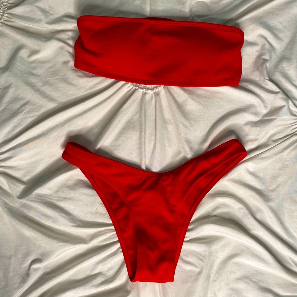 Red Strapless High Cut Bikini